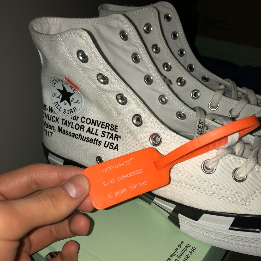 Size 11 OFFWHITE Converse 2.0